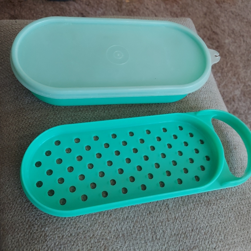 Tupperware - Picture 2 of 2